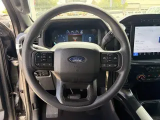 Ford F-150 2024 4x2 STX 4p SuperCrew 5.5 ft. SB