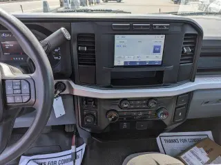 Ford F-350 Super Duty 2023 4x4 XL 2p Cabina Estándar 8 pies LB SRW Camioneta Pickup