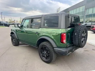 Ford Bronco 2024 4x4 Black Diamond 4p SUV