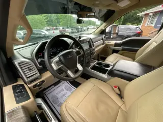 Ford F-250 Super Duty 2017 4x4 King Ranch 4dr Crew Cab 6.8 ft. SB Camioneta