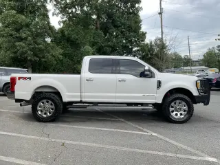 Ford F-250 Super Duty 2017 4x4 King Ranch 4dr Crew Cab 6.8 ft. SB Camioneta