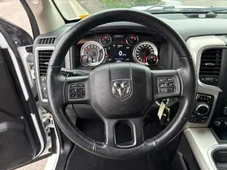 Ram 1500 2016 4x4 Big Horn 4p Camioneta Cabina Completa 5.5 pies ST Camión