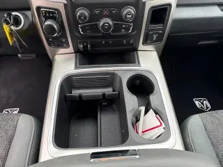 Ram 1500 2016 4x4 Big Horn 4p Camioneta Cabina Completa 5.5 pies ST Camión