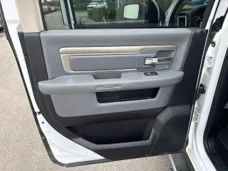 Ram 1500 2016 4x4 Big Horn 4p Camioneta Cabina Completa 5.5 pies ST Camión
