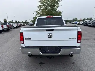 Ram 1500 2016 4x4 Big Horn 4p Camioneta Cabina Completa 5.5 pies ST Camión