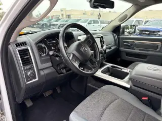 Ram 1500 2016 4x4 Big Horn 4p Camioneta Cabina Completa 5.5 pies ST Camión
