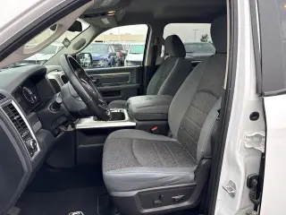 Ram 1500 2016 4x4 Big Horn 4p Camioneta Cabina Completa 5.5 pies ST Camión
