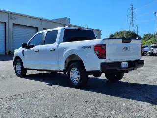 Ford F-150 2024 4x4 XL 4p SuperCrew 5.5 ft. SB