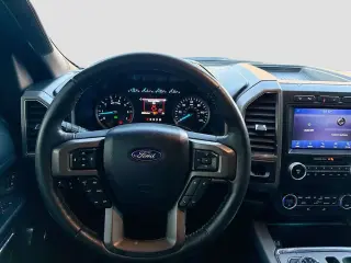 Ford Expedition 2020 4x4 XLT SUV 4p