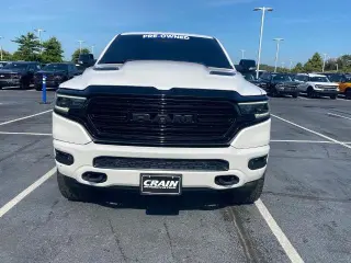 Ram 1500 2022 4x4 Limited 4p Camión Cabina Doble 5,6 pies de caja