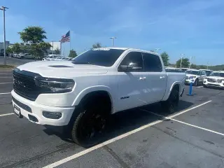 Ram 1500 2022 4x4 Limited 4p Camión Cabina Doble 5,6 pies de caja