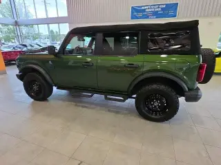 Ford Bronco 2023 4x4 Black Diamond 4p SUV