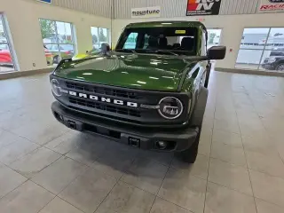 Ford Bronco 2023 4x4 Black Diamond 4p SUV