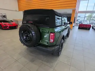 Ford Bronco 2023 4x4 Black Diamond 4p SUV