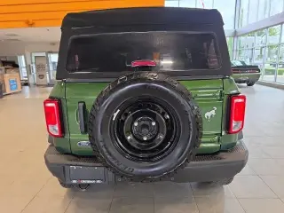 Ford Bronco 2023 4x4 Black Diamond 4p SUV