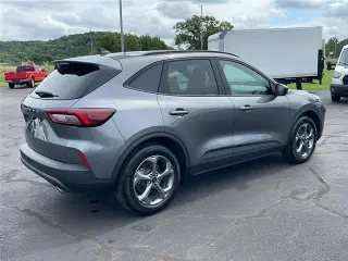 Ford Escape Hybrid 2025 ST-Line 4p SUV