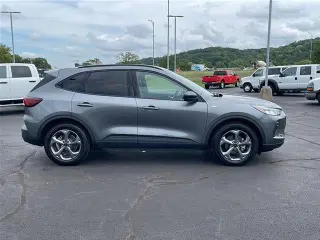 Ford Escape Hybrid 2025 ST-Line 4p SUV