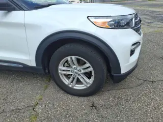 Ford Explorer 2023 AWD XLT 4p SUV