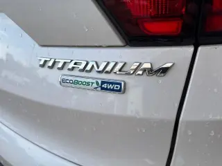 Ford Escape 2019 AWD Titanium 4p SUV