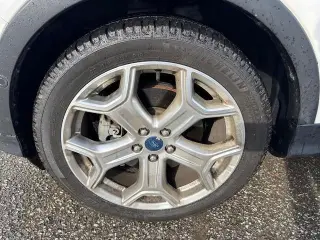 Ford Escape 2019 AWD Titanium 4p SUV