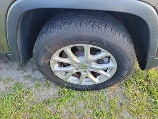 Jeep Cherokee 2017 4x4 Latitude 4p SUV