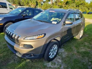 Jeep Cherokee 2017 4x4 Latitude 4p SUV