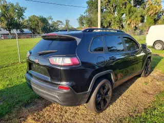 Jeep Cherokee 2021 Latitude 4p SUV