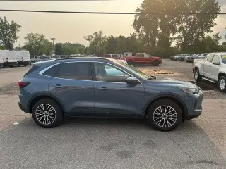 Ford Escape Plug-In Hybrid 2024 PHEV 4p SUV