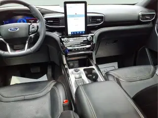 Ford Explorer 2023 AWD ST 4p SUV