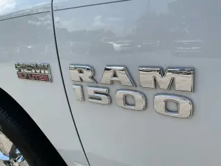 Ram 1500 2013 4x4 SLT 4p Cabina de Tripulación 5.5 ft. Caja Corta Pick-up