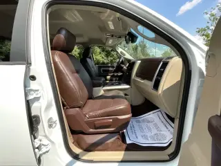 Ram 1500 2013 4x4 SLT 4p Cabina de Tripulación 5.5 ft. Caja Corta Pick-up