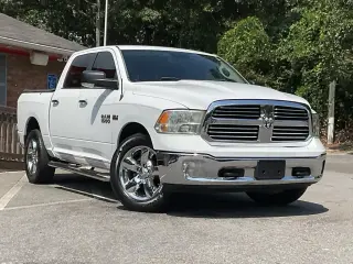 Ram 1500 2013 4x4 SLT 4p Cabina de Tripulación 5.5 ft. Caja Corta Pick-up