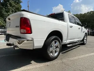 Ram 1500 2013 4x4 SLT 4p Cabina de Tripulación 5.5 ft. Caja Corta Pick-up