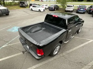 Ram 1500 2014 4x2 Express 4p Camioneta Cabina Cuadrada 5,5 pies ST