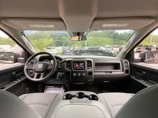Ram 1500 2014 4x2 Express 4p Camioneta Cabina Cuadrada 5,5 pies ST