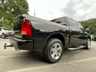 Ram 1500 2014 4x2 Express 4p Camioneta Cabina Cuadrada 5,5 pies ST