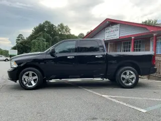 Ram 1500 2014 4x2 Express 4p Camioneta Cabina Cuadrada 5,5 pies ST