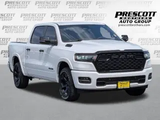 Ram 1500 2025 4x4 Big Horn 4p. Cabina Crew 5,6 pies SBT Camioneta