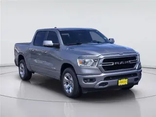 Ram 1500 2020 4x2 Big Horn 4p Camión Cabina Doble 5.6 ft. ST Camioneta