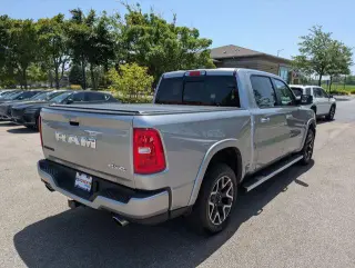 Ram 1500 2025 4x4 Laramie 4dr Crew Cab 5.6 ft. SB Pickup