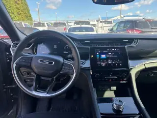 Jeep Grand Cherokee L 2023 4x2 Laredo 4p SUV