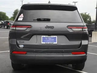 Jeep Grand Cherokee L 2024 4x4 Laredo 4p SUV