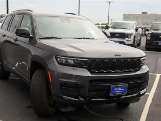 Jeep Grand Cherokee L 2024 4x4 Laredo 4p SUV