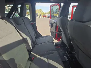 Jeep Wrangler 2024 4x4 Sport S 4p SUV