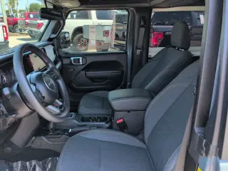Jeep Wrangler 2025 4x4 Willys SUV 2p