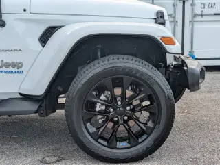 Jeep Wrangler Unlimited 2022 4x4 High Altitude 4xe 4dr SUV