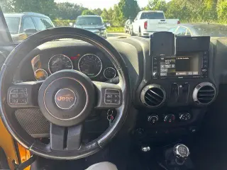 Jeep Wrangler 2015 4x4 Sport 2p SUV
