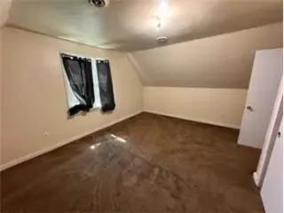 Propiedad de alquiler con 5 dormitorios y 2 baños en Milwaukee
