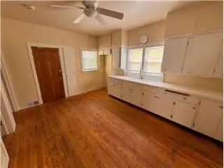 Propiedad en alquiler con 5 dormitorios y 1 baño en Milwaukee