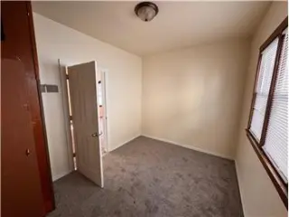 Propiedad en alquiler con 5 dormitorios y 1 baño en Milwaukee
